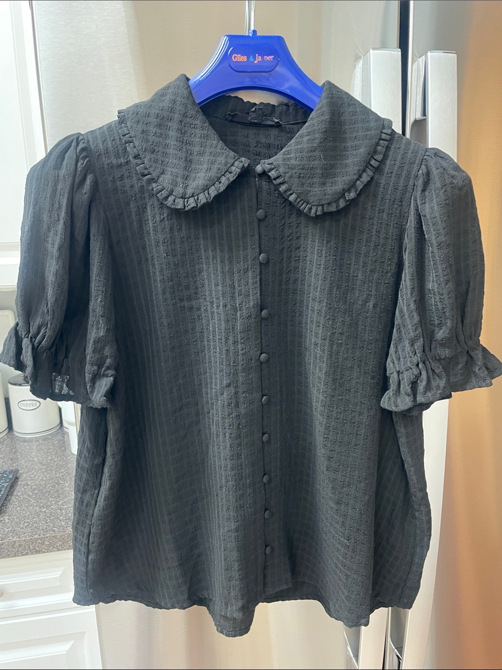 Jane and Delancey Black Textured Puff-Sleeve Button-Down Blouse
